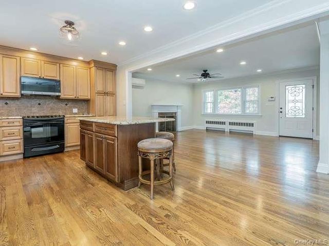 5 Central Avenue, Glen Cove, NY 11542