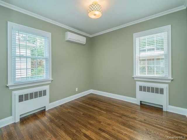 5 Central Avenue, Glen Cove, NY 11542