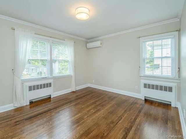 5 Central Avenue, Glen Cove, NY 11542