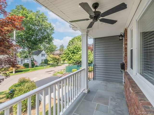 5 Central Avenue, Glen Cove, NY 11542