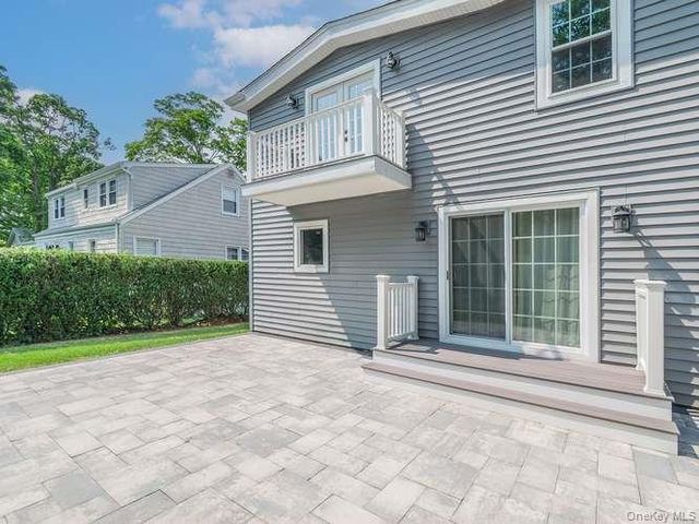 5 Central Avenue, Glen Cove, NY 11542