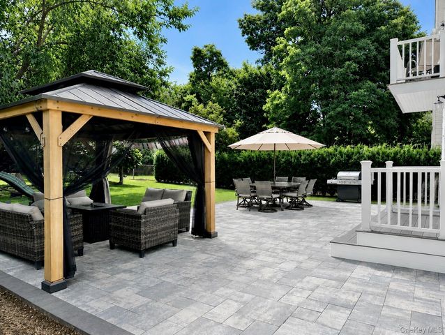 5 Central Avenue, Glen Cove, NY 11542