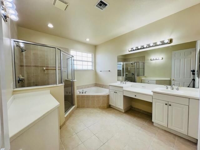 25 Beechdale Lane, Boynton Beach, FL 33426
