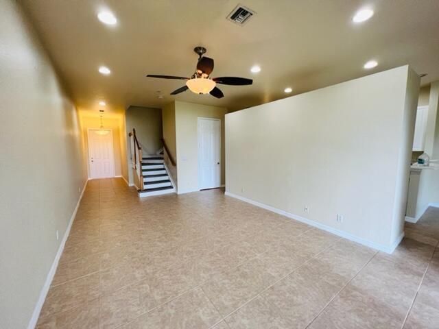 25 Beechdale Lane, Boynton Beach, FL 33426