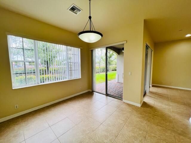 25 Beechdale Lane, Boynton Beach, FL 33426