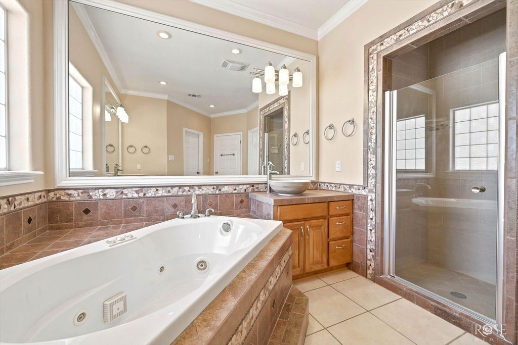 Image 23 of property listing at 6030 Kingsbridge Drive, San Angelo, TX 76901