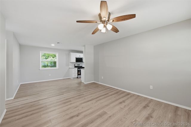 4338 N Frankfort Place, Tulsa, OK 74106