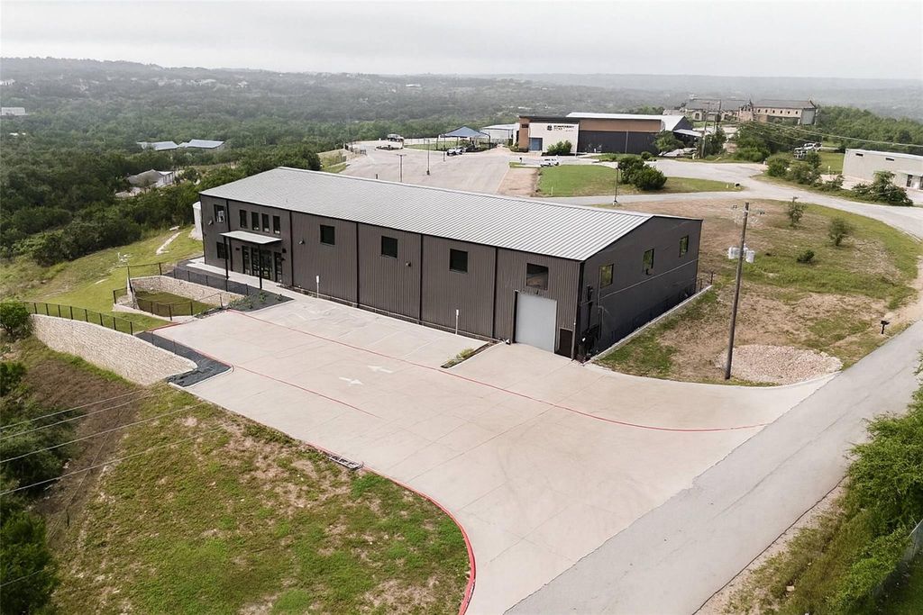 195 American WAY, Dripping Springs, TX 78620