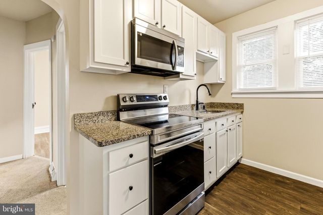 12 ORANGE ST, Pennsville, NJ 08070