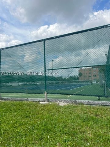 2871 Somerset Dr 218, Lauderdale Lakes, FL 33311