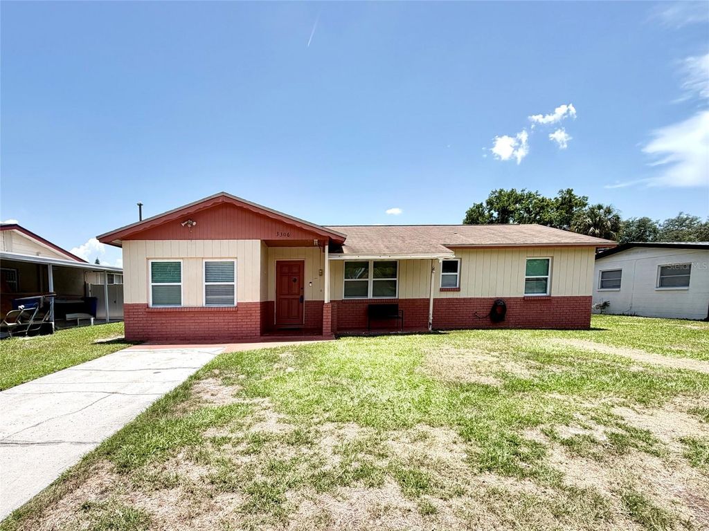 Image 2 of property listing at 3306 W BURKE STREET, Tampa, FL 33614