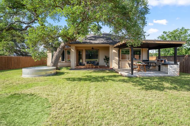 128 Hiram Cook, Blanco, TX 78606