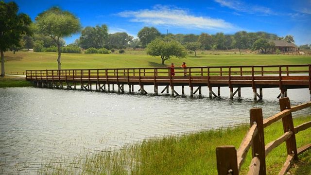 128 Hiram Cook, Blanco, TX 78606