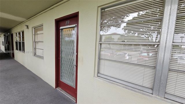 13155 SW 7th Ct 109E, Pembroke Pines, FL 33027