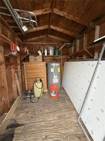 7200 SW 22nd St, Miami, FL 33155