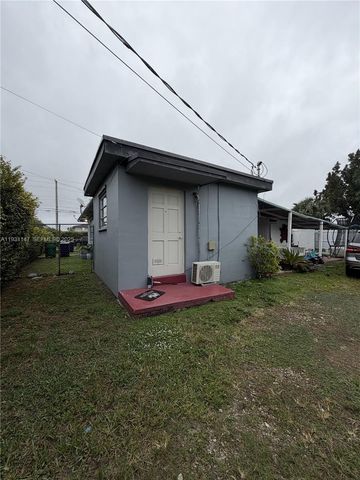 7200 SW 22nd St, Miami, FL 33155