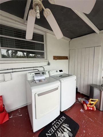 7200 SW 22nd St, Miami, FL 33155