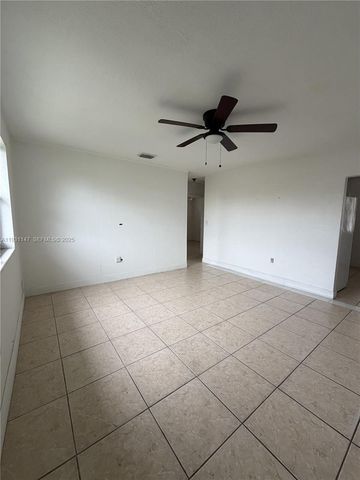 7200 SW 22nd St, Miami, FL 33155