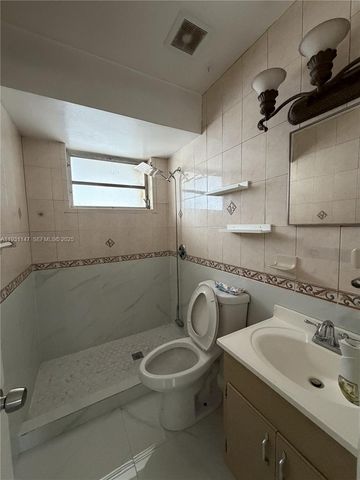 7200 SW 22nd St, Miami, FL 33155