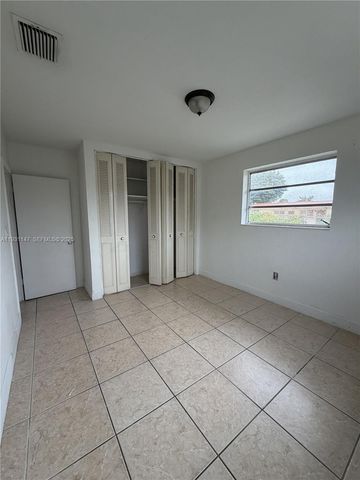 7200 SW 22nd St, Miami, FL 33155