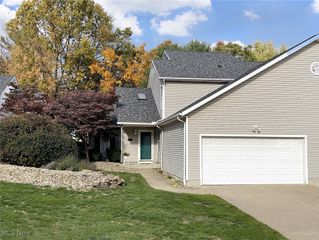 592 Hilltop Terrace, Tallmadge, OH 44278