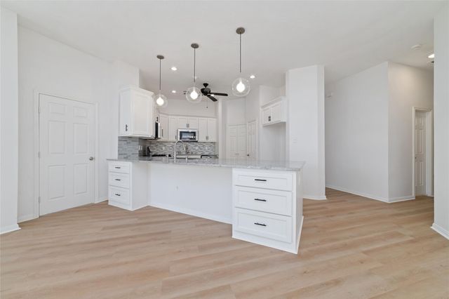 7915 Quail Meadow Drive, Houston, TX 77071