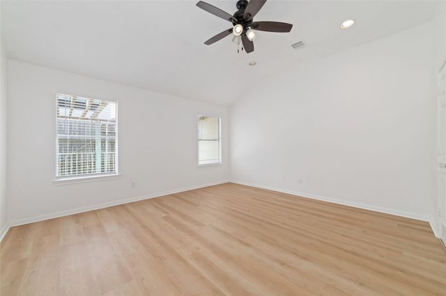 7915 Quail Meadow Drive, Houston, TX 77071