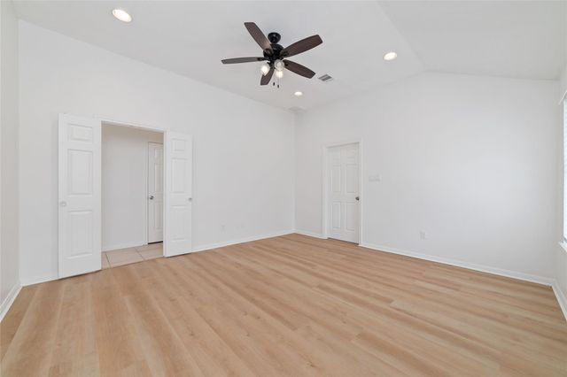 7915 Quail Meadow Drive, Houston, TX 77071