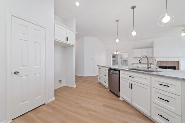 7915 Quail Meadow Drive, Houston, TX 77071