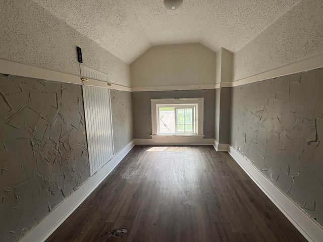 1296 Sanford Street, Muskegon City, MI 49441
