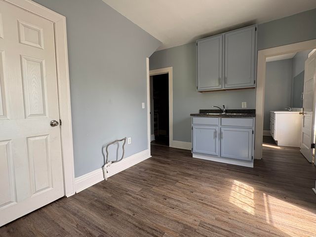 1296 Sanford Street, Muskegon City, MI 49441