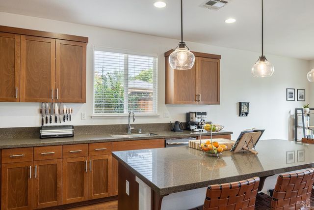 226 Saffron Ct, Napa, CA 94559