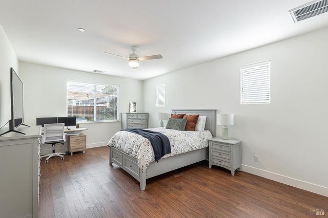 226 Saffron Ct, Napa, CA 94559