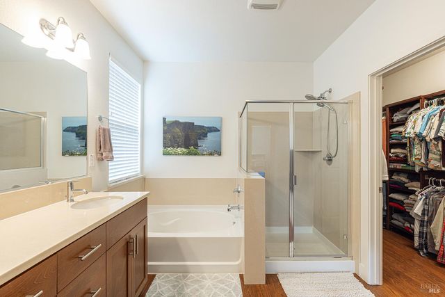 226 Saffron Ct, Napa, CA 94559