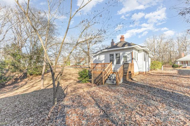 623 N 4th Street N, Albemarle, NC 28001