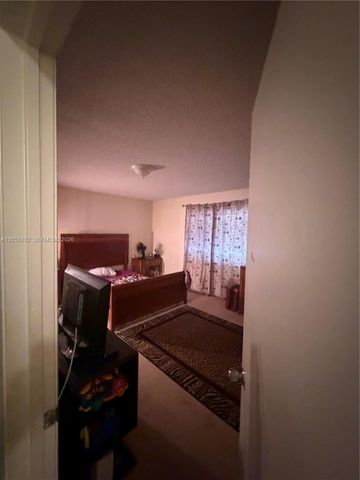 1727 NW 80th Avenue H, Margate, FL 33063