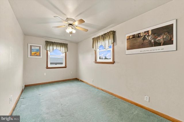 211 WILLOWBROOK AVE, Folsom, PA 19033