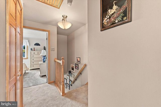 211 WILLOWBROOK AVE, Folsom, PA 19033