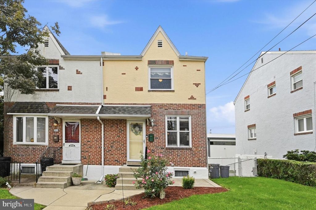 211 WILLOWBROOK AVE, Folsom, PA 19033