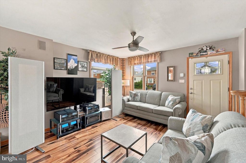 211 WILLOWBROOK AVE, FOLSOM, PA 19033 — photo 5