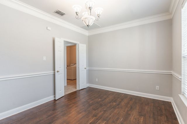 1100 Cedar Valley Drive, Irving, TX 75063