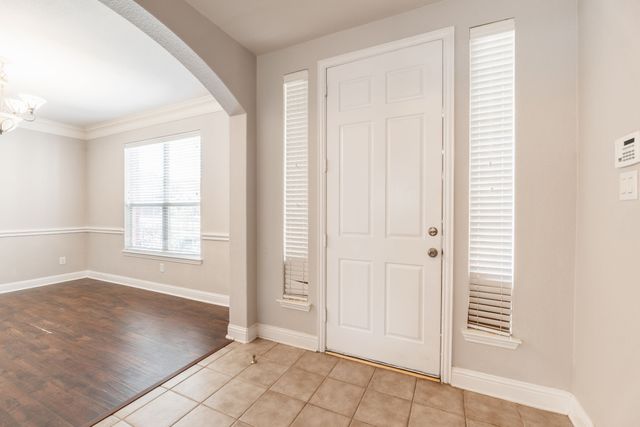 1100 Cedar Valley Drive, Irving, TX 75063