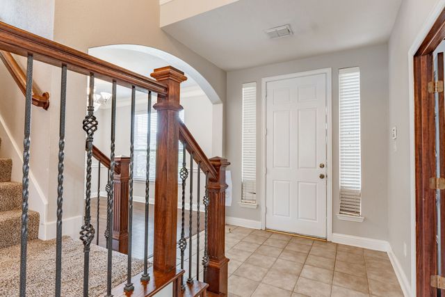 1100 Cedar Valley Drive, Irving, TX 75063