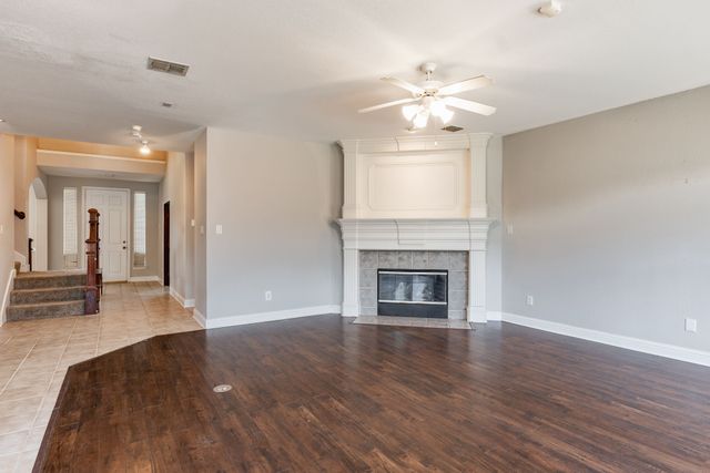 1100 Cedar Valley Drive, Irving, TX 75063