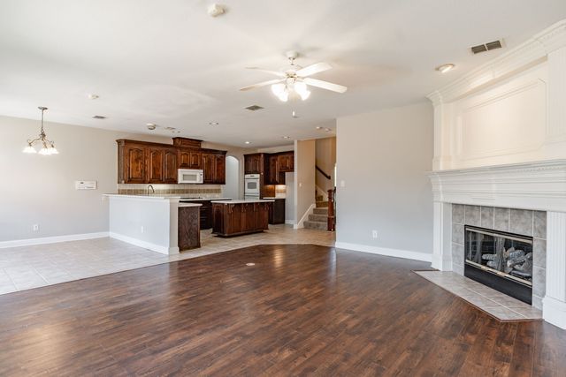 1100 Cedar Valley Drive, Irving, TX 75063