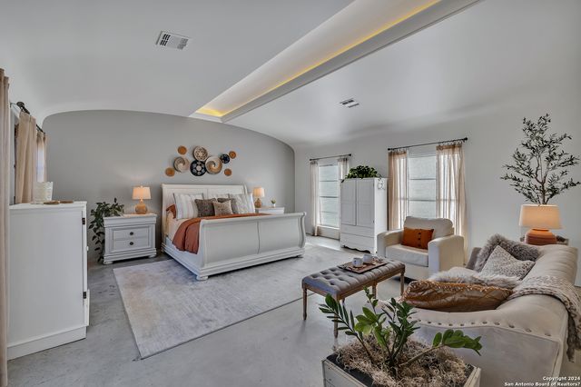 130 Overlook Dr, Fredericksburg, TX 78624