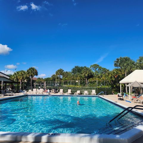 3399 Jog Park Drive, Greenacres, FL 33467