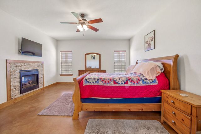 1186 County Road 1024, Glen Rose, TX 76043