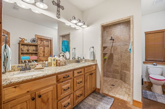 1186 County Road 1024, Glen Rose, TX 76043