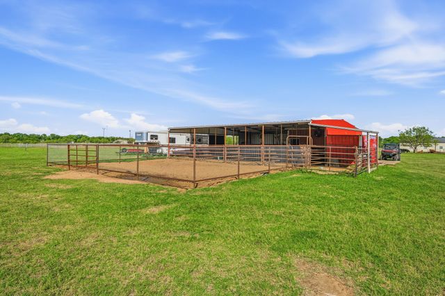 1186 County Road 1024, Glen Rose, TX 76043